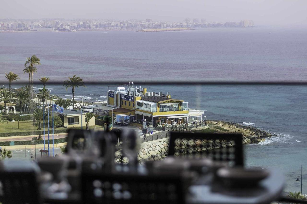 Apartamento Sea Senses Victoria Frente Al Mar Torrevieja Buitenkant foto
