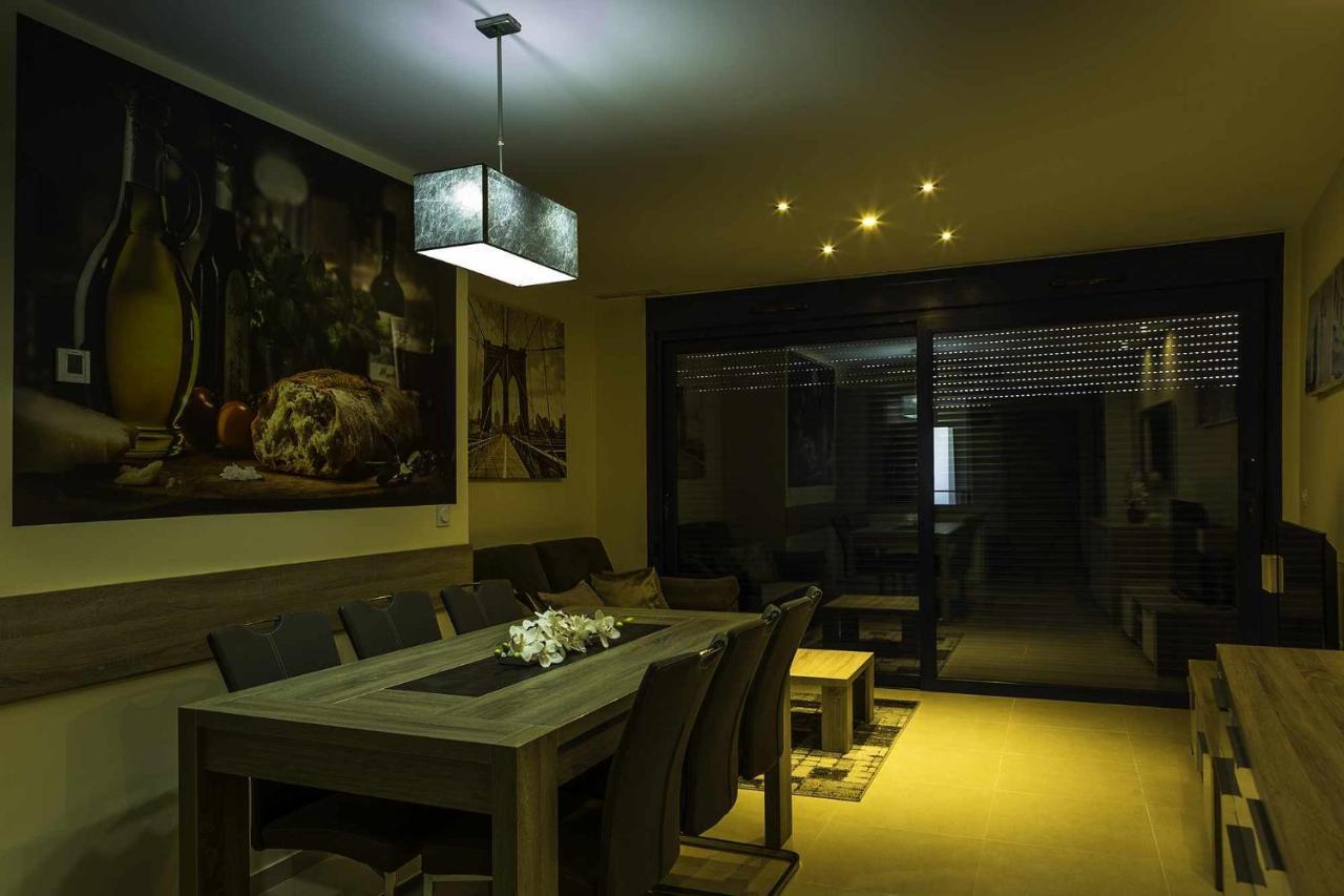 Apartamento Sea Senses Victoria Frente Al Mar Torrevieja Buitenkant foto