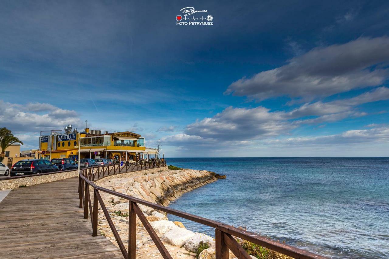 Apartamento Sea Senses Victoria Frente Al Mar Torrevieja Buitenkant foto